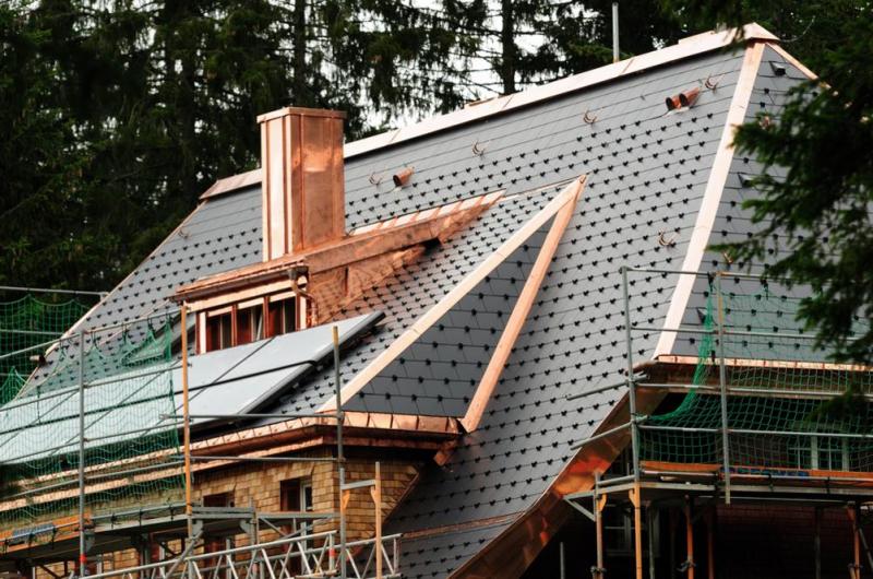 Ardoise, zinc ou tuile, quel mat&eacute;riau privil&eacute;gier pour une toiture &agrave; Ch&acirc;teaudun ?
